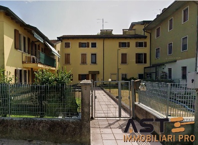 Foto Appartamento in Via Rossini, Buttapietra Centro con 2 locali