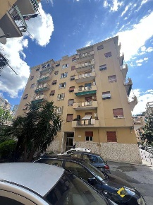 Foto Appartamento in Via Bordighera, Genova Pra' di 65 m² con 3 locali