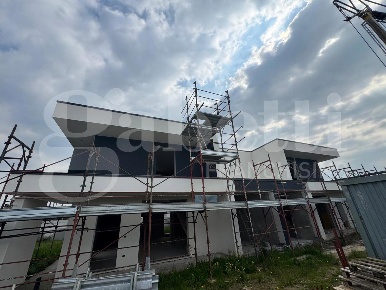 Foto Villa bifamiliare in Via CAMPOLONGO SNC, Castelfranco Veneto di 110 m²