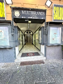 Foto Negozio in bernardo tanucci, Napoli San Carlo All'Arena di 50 m²