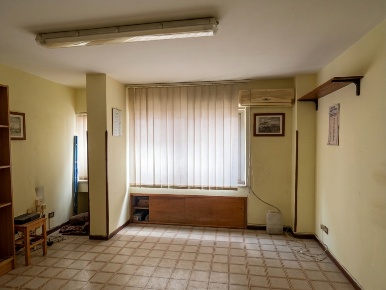 Foto Ufficio in Via Francesco Bentivegna 30, Palermo Roma - Cavour di 30 m²
