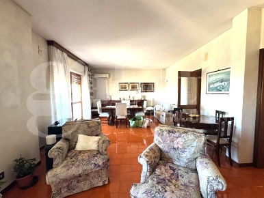 Foto Appartamento in delle murge, Bari Santa Caterina di 145 m² in vendita