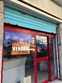 Foto Negozio in NOSTRA SIGNORA DI LOURDES, Roma Baldo degli Ubaldi di 65 m²