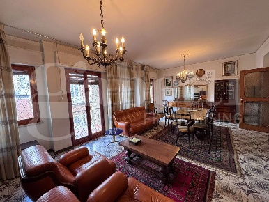 Foto Appartamento in Via Don Orione 10, Palermo Montepellegrino di 180 m²