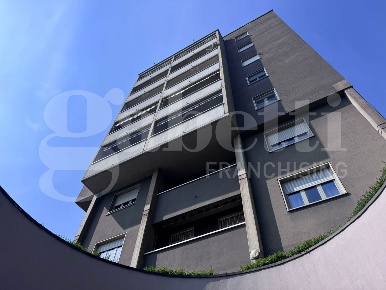 Foto Appartamento in Via Esopo 1, Milano Precotto di 125 m² con 4 locali