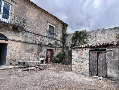 Foto Rustico in CONTRADA RITO, Ragusa Zona Industriale di 182 m² in vendita