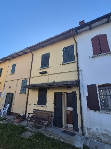 Foto Villa a schiera in via confine inferiore 127, Molinella di 85 m²
