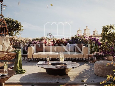 Foto Appartamento in Piazza Saint Etienne, Ferrara Centro Storico di 241 m²