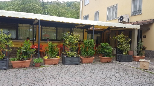 Foto Locale commerciale in LOCALITA' BRUNELLI 14, Borgo Val di Taro