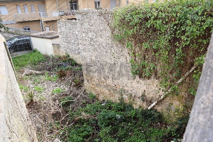 Foto Terreno residenziale in C.so Vitt.Veneto, Ragusa Centro di 80 m²