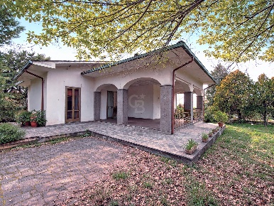 Foto Villa unifamiliare in Strada del Campo 6, Vetralla Centro di 120 m²