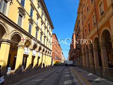 Foto Appartamento in Via dell'Indipendenza, Bologna Centro Storico di 90 m²