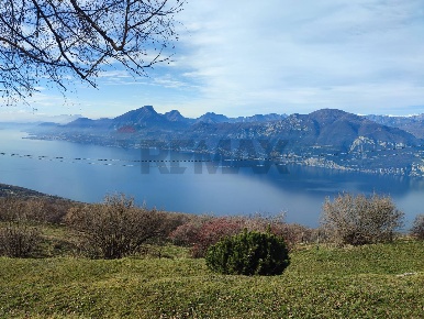Foto Appartamento a Brenzone sul Garda di 50 m² con 2 locali in vendita