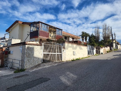 Foto Case semi ndipendenti in Via Tirelli 1, Anzio Villa Claudia di 60 m²