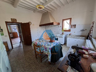 Foto Appartamento a Capraia e Limite di 90 m² con 4 locali in vendita