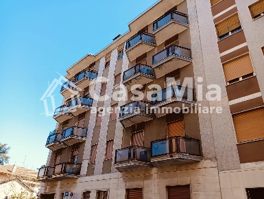 Foto Appartamento in Viale Gorizia 74, Legnano Piscina, Parco Castello