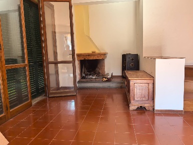 Foto Casa indipendente in PAPA GIOVANNI XXIII, Ponsacco Centro di 289 m²