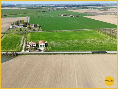 Foto Terreno agricolo in via canale 10, Molinella Frazioni di Molinella