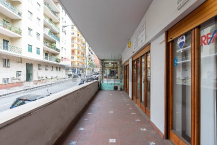 Foto Appartamento in Via Michelangelo Schipa 118, Napoli di 120 m²