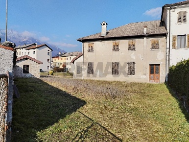 Foto Case semi ndipendenti a Santa Giustina Centro di 200 m² con 12 locali