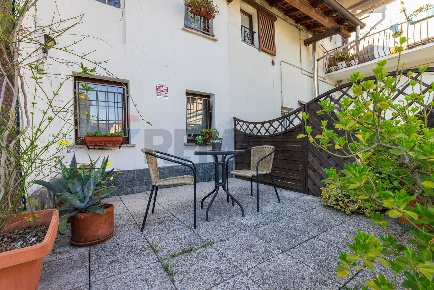 Foto Case semi ndipendenti in via novara 14, Busto Arsizio di 111 m²