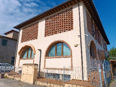 Foto Casa indipendente in Via Sanminiatese, Castelfiorentino di 200 m²