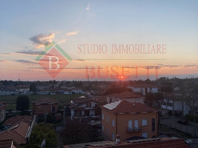 Foto Appartamento in VIA G. GARIBALDI, Cassano Magnago di 126 m² in vendita