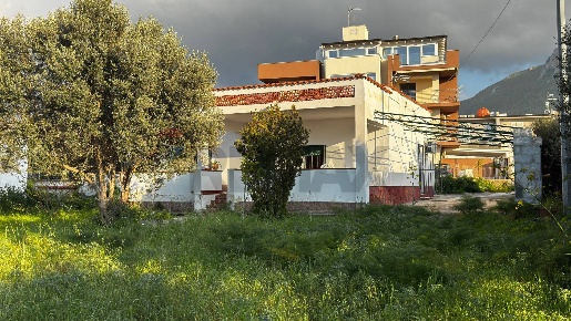 Foto Villa unifamiliare in Via Vito Cavataio, Terrasini Centro di 155 m²