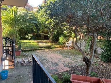 Foto Appartamento in Via Suvereto 337, Roma Nuovo Salario di 81 m²