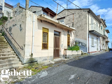 Foto Appartamento in Via San Teodoro 63, Patti Sorrentini di 40 m²