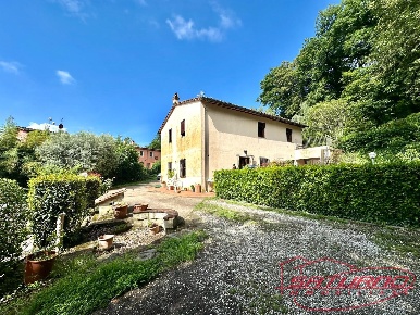 Foto Rustico a Capannori Gragnano - Lappato di 170 m² con 7 locali