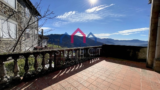 Foto Case semi ndipendenti a Coreglia Antelminelli di 65 m² con 4 locali