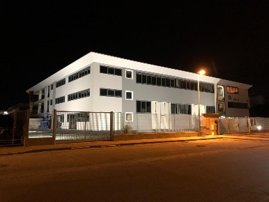 Foto Capannone industriale a Vecchiano Migliarino di 850 m² con 7 locali