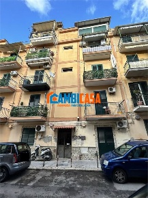 Foto Appartamento in Via Giovanni Gentile, Palermo Guadagna di 95 m²