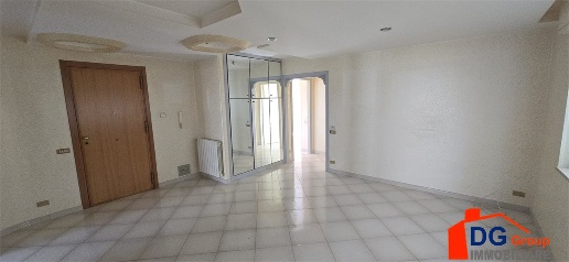 Foto Appartamento a Alcamo Centro di 120 m² con 5 locali in vendita
