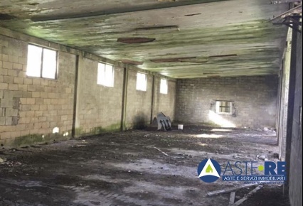 Foto Capannone industriale in Via Piano Rosso, Cisterna di Latina