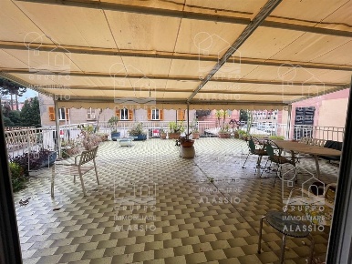 Foto Appartamento in via giuseppe assereto 25, Rapallo di 110 m² in affitto