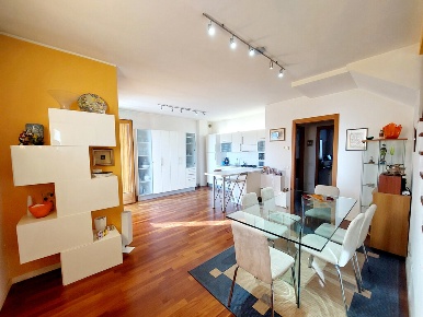 Foto Appartamento a Mussolente Centro con 4 locali in vendita