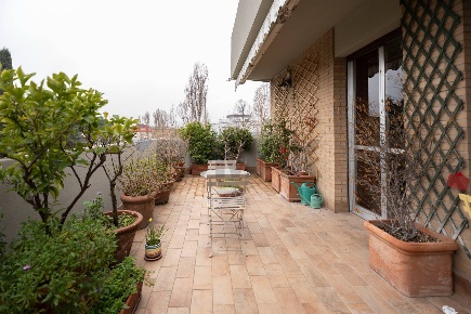 Foto Appartamento a Fano Vallato - San Lazzaro di 140 m² con 9 locali