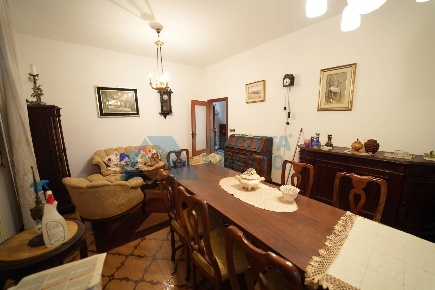 Foto Appartamento in Via Andrea Costa 1, Cesena di 118 m² con 5 locali