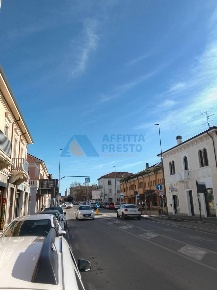 Foto Attività commerciale a Cesena di 62 m² con 2 locali in vendita