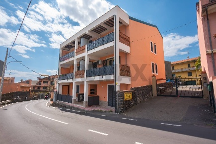 Foto Appartamento in Via San Gregorio 61, Aci Castello Centro di 80 m²