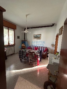 Foto Casa indipendente in via vittorio Locchi 3, Forlì Romiti di 250 m²