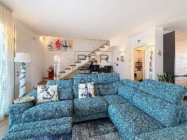 Foto Villa unifamiliare a Jesolo Lido Centro Ovest di 120 m² con 7 locali
