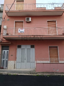 Foto Casa indipendente in Via Pitagora 6, Comiso Centro di 180 m²