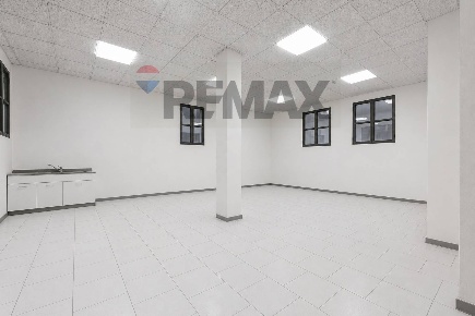 Foto Laboratorio in Via Ungaretti 7, Cernusco sul Naviglio Centro di 450 m²