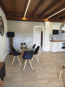 Foto Appartamento in Via Vaccarolo 1, Desenzano del Garda Entroterra