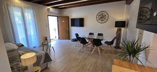 Foto Appartamento in Via Vaccarolo 1, Desenzano del Garda Entroterra