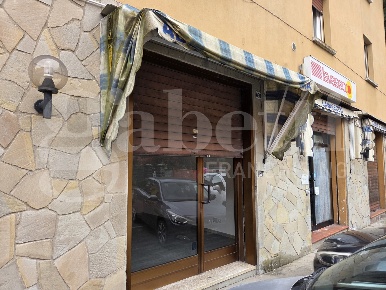 Foto Negozio in Via Porrettana 539, Sasso Marconi Centro di 25 m²