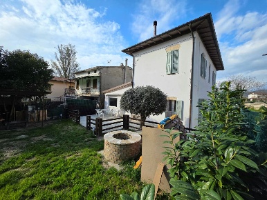 Foto Casa indipendente in Via BOSCHETTI 11, Bastia Umbra Boschetti